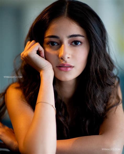 naked ananya pandey|Indian Actress Ananya Pandey Porn Videos